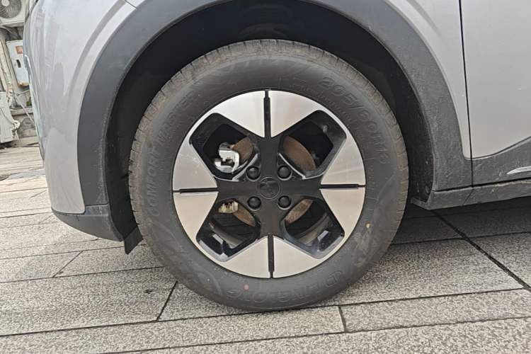 Used Geely Galaxy Geome 2025 310km Dream Edition Left Front Wheel Hub