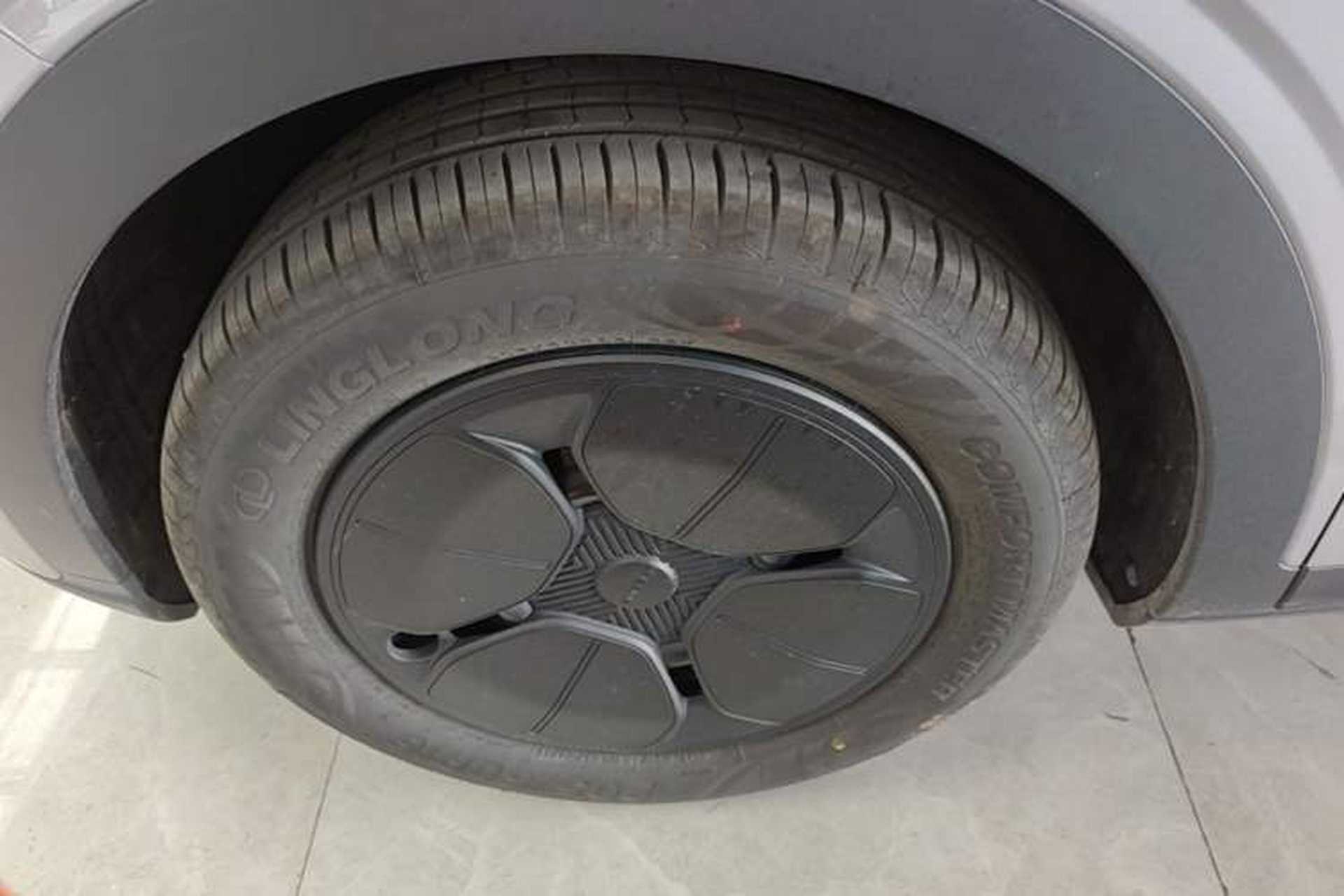 Used Geely Galaxy Geome 2025 310km Youth Edition Left Front Wheel Hub