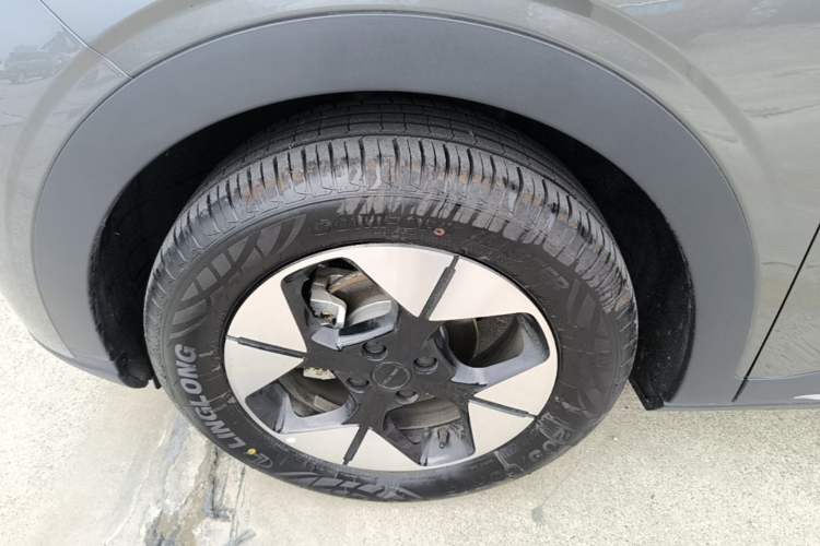 Used Geely Galaxy Geome 2025 UP 410km Exploration Edition Left Front Wheel Hub