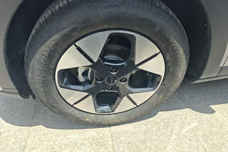 Used Geely Galaxy Geome 2025 310km Dream Edition Left Front Wheel Hub