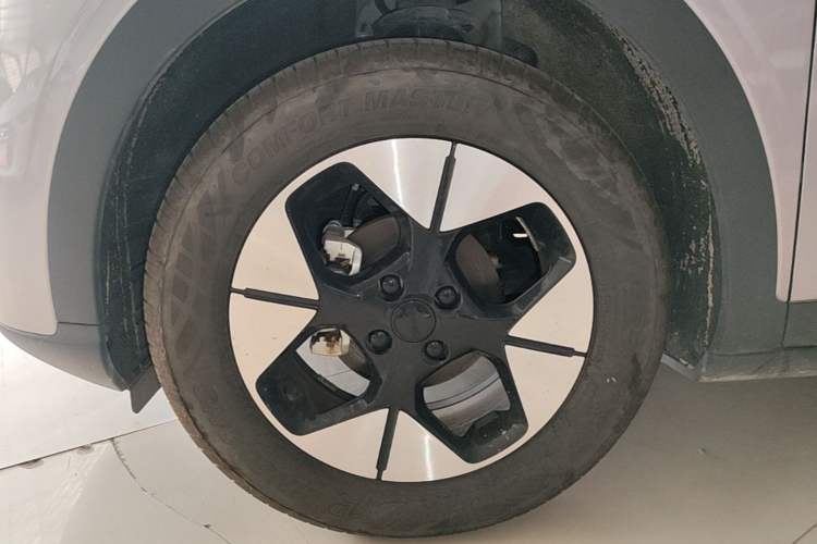 Used Geely Galaxy Geome 2025 310km Dream Edition Left Front Wheel Hub
