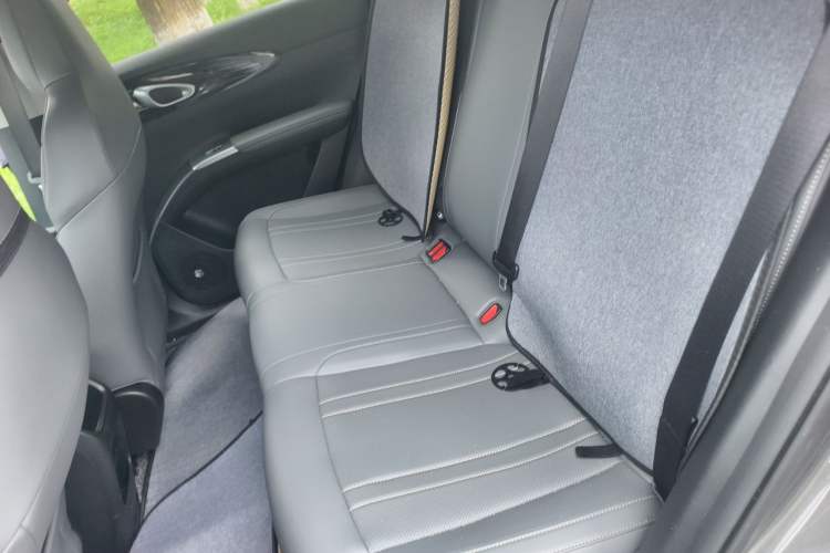 Used Geely Galaxy Geome 2025 310km Youth Edition Left Rear Seat