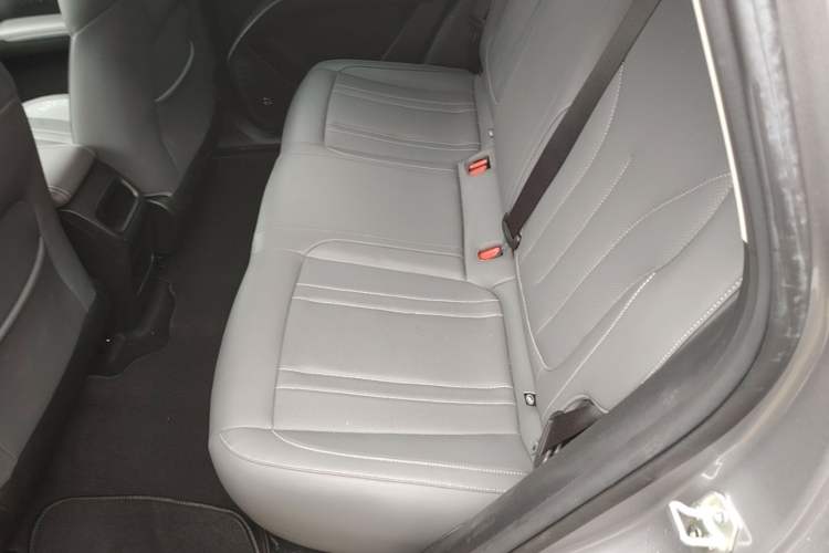 Used Geely Galaxy Geome 2025 310km Youth Edition Left Rear Seat