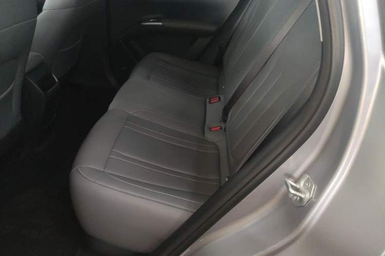 Used Geely Galaxy Geome 2025 310km Youth Edition Left Rear Seat