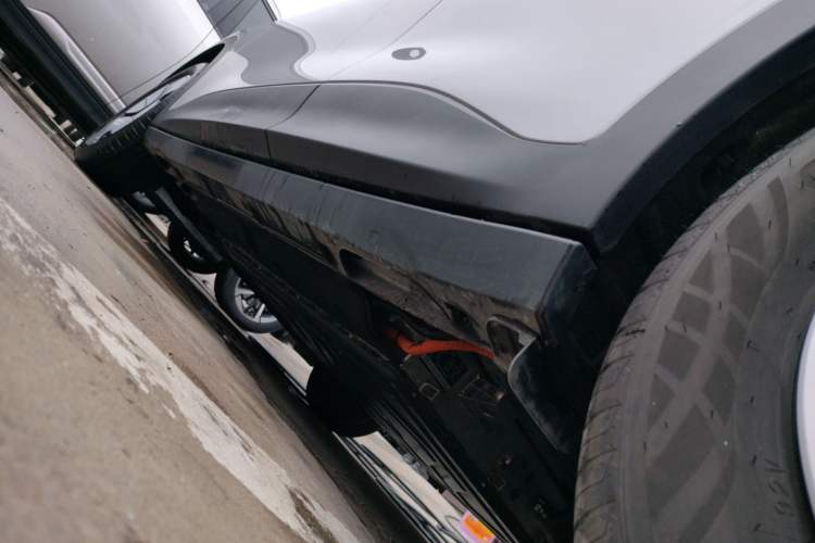 Used Geely Galaxy Geome 2025 310km Youth Edition Left Side Sill