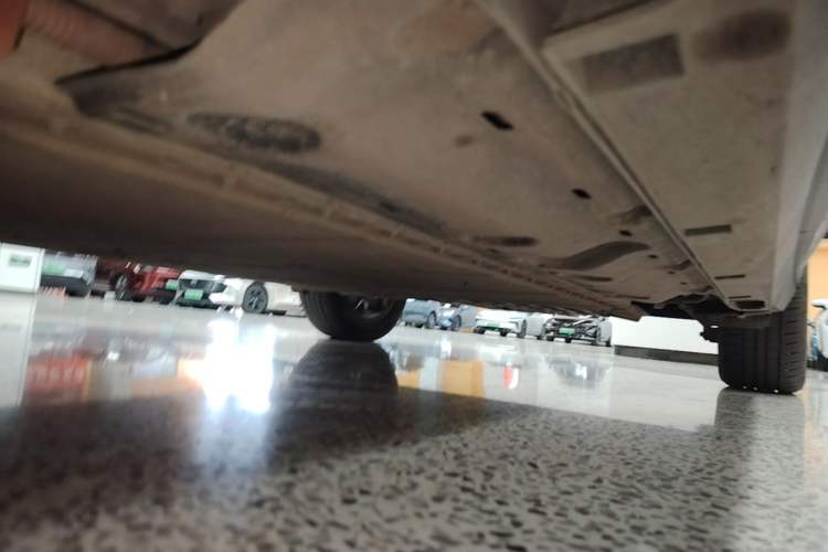 Used Geely Galaxy Geome 2025 UP 410km Exploration Edition Left Side Sill