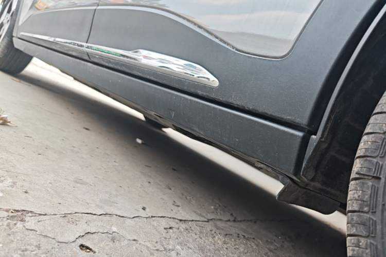 Used Geely Galaxy Geome 2025 310km Dream Edition Left Side Sill
