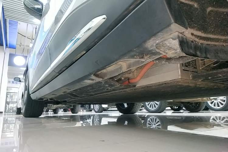 Used Geely Galaxy Geome 2025 UP 410km Exploration Edition Left Side Sill