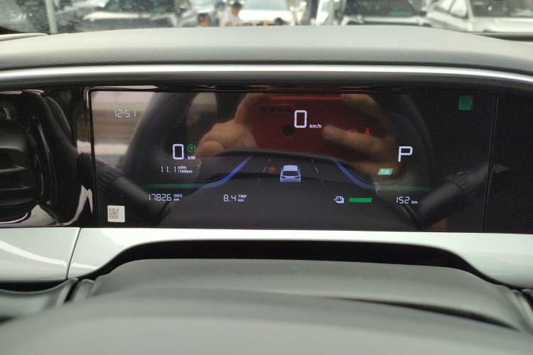 Used Geely Galaxy Geome 2025 310km Youth Edition Odometer Close Up
