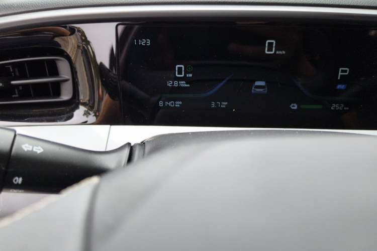 Used Geely Galaxy Geome 2025 310km Dream Edition Odometer Close Up