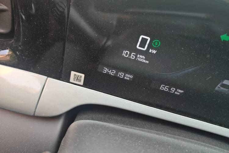 Used Geely Galaxy Geome 2025 310km Youth Edition Odometer Close Up
