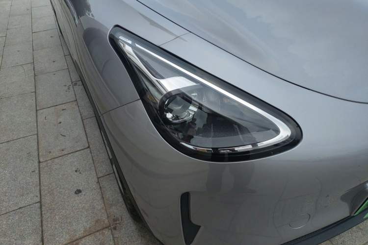 Used Geely Galaxy Geome 2025 310km Youth Edition Right Front Headlight