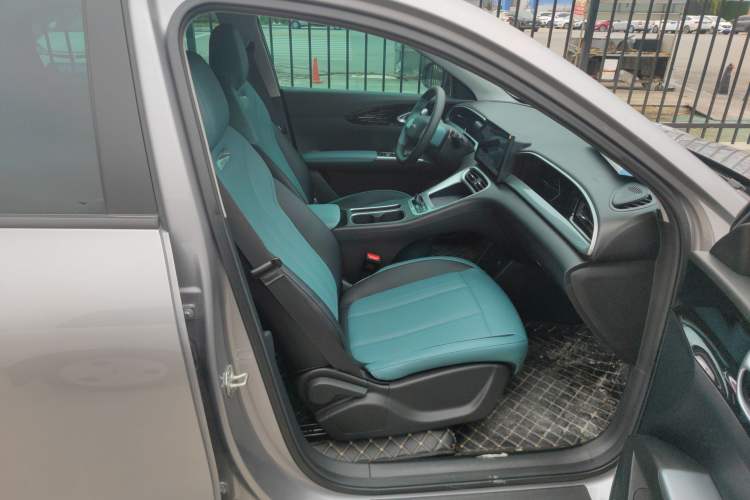 Used Geely Galaxy Geome 2025 310km Youth Edition Right Front Seat