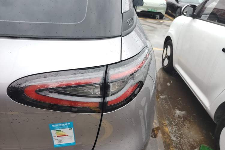 Used Geely Galaxy Geome 2025 310km Youth Edition Right Rear Taillight