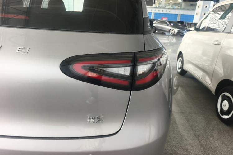 Used Geely Galaxy Geome 2025 410 km Free Version Right Rear Taillight