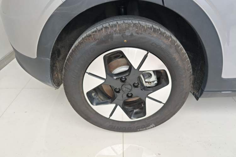 Used Geely Galaxy Geome 2025 310km Dream Edition Right Rear Wheel Hub