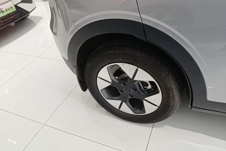 Used Geely Galaxy Geome 2025 310km Dream Edition Right Rear Wheel Hub