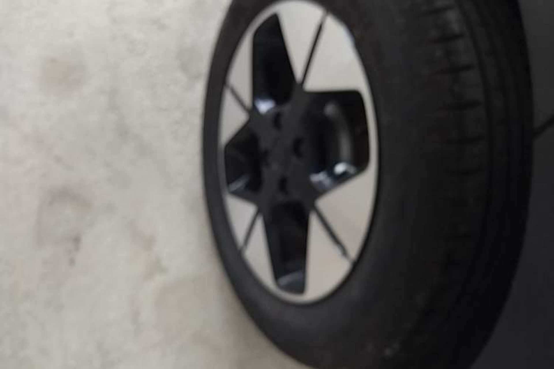 Used Geely Galaxy Geome 2025 310km Dream Edition Right Rear Wheel Hub
