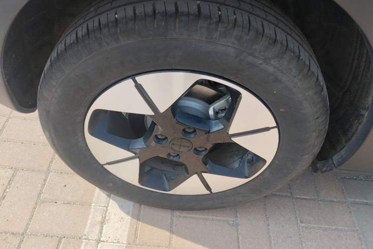 Used Geely Galaxy Geome 2025 310km Dream Edition Right Rear Wheel Hub