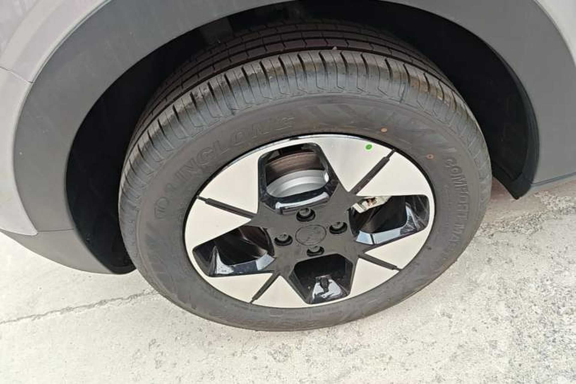 Used Geely Galaxy Geome 2025 410 km Free Version Right Rear Wheel Hub