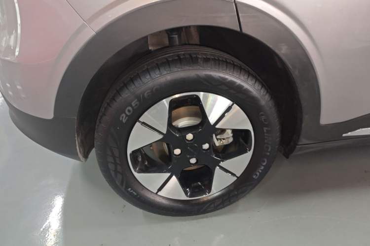Used Geely Galaxy Geome 2025 310km Dream Edition Right Rear Wheel Hub