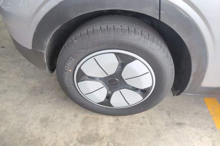 Used Geely Galaxy Geome 2025 310km Youth Edition Right Rear Wheel Hub