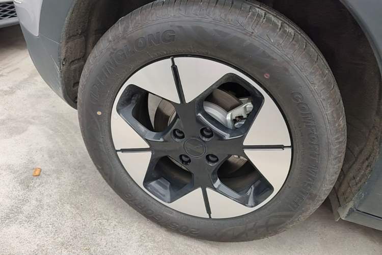 Used Geely Galaxy Geome 2025 UP 410km Exploration Edition Right Rear Wheel Hub