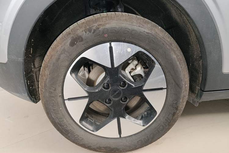 Used Geely Galaxy Geome 2025 310km Dream Edition Right Rear Wheel Hub