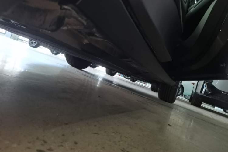 Used Geely Galaxy Geome 2025 410 km Free Version Right Side Sill