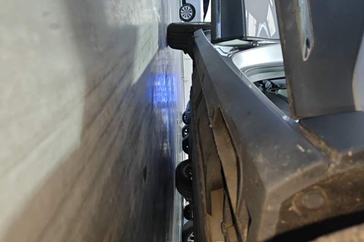 Used Geely Galaxy Geome 2025 310km Dream Edition Right Side Sill