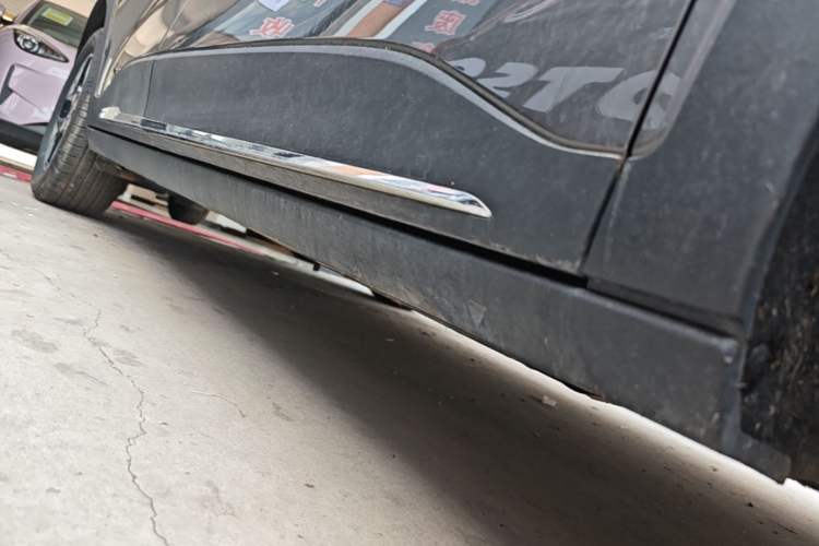 Used Geely Galaxy Geome 2025 310km Dream Edition Right Side Sill
