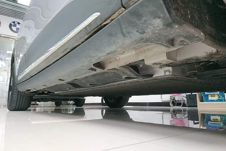 Used Geely Galaxy Geome 2025 UP 410km Exploration Edition Right Side Sill