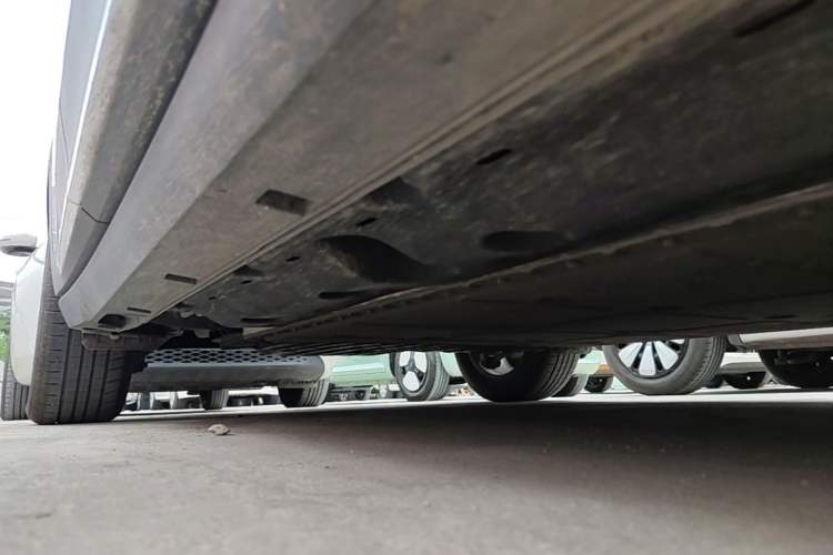 Used Geely Galaxy Geome 2025 UP 410km Exploration Edition Right Side Sill