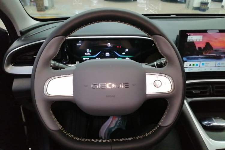 Used Geely Galaxy Geome 2025 310km Youth Edition Steering Wheel