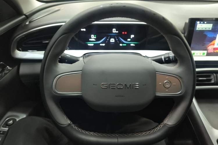 Used Geely Galaxy Geome 2025 310km Youth Edition Steering Wheel