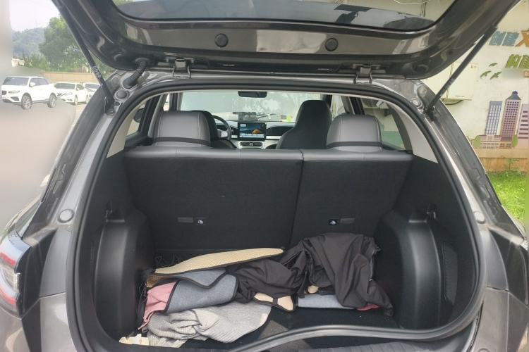 Used Geely Galaxy Geome 2025 310km Youth Edition Trunk
