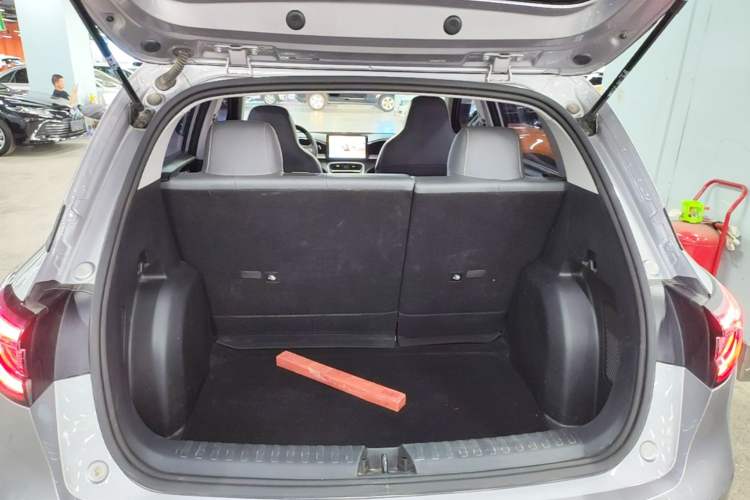 Used Geely Galaxy Geome 2025 310km Youth Edition Trunk