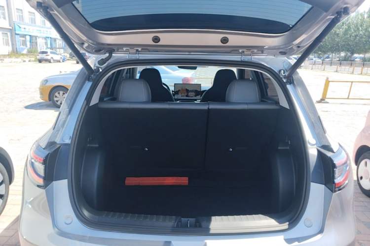 Used Geely Galaxy Geome 2025 310km Dream Edition Trunk