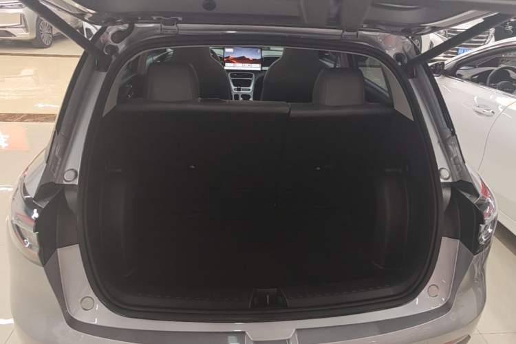 Used Geely Galaxy Geome 2025 310km Dream Edition Trunk
