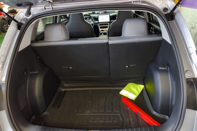 Used Geely Galaxy Geome 2025 310km Youth Edition Trunk
