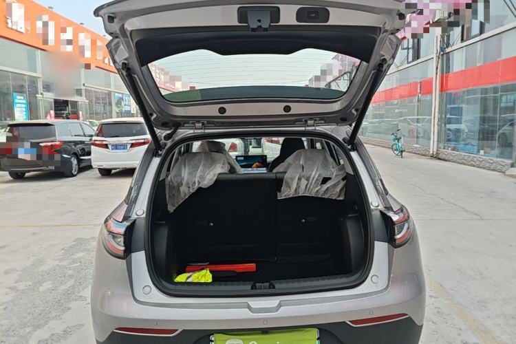 Used Geely Galaxy Geome 2025 410 km Free Version Trunk