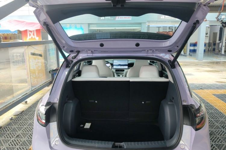 Used Geely Galaxy Geome 2025 UP 410km Exploration Edition Trunk