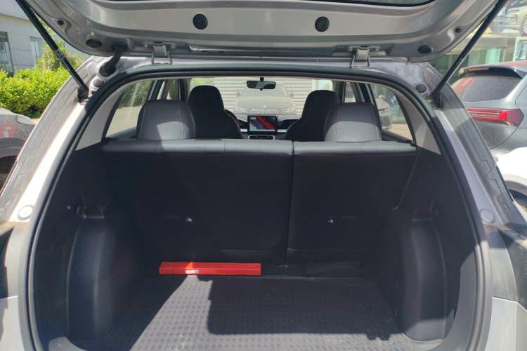 Used Geely Galaxy Geome 2025 310km Youth Edition Trunk