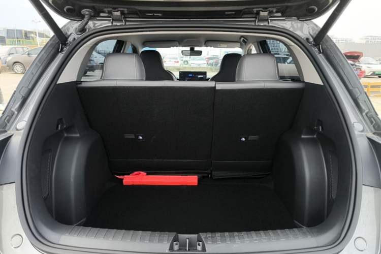 Used Geely Galaxy Geome 2025 UP 410km Exploration Edition Trunk