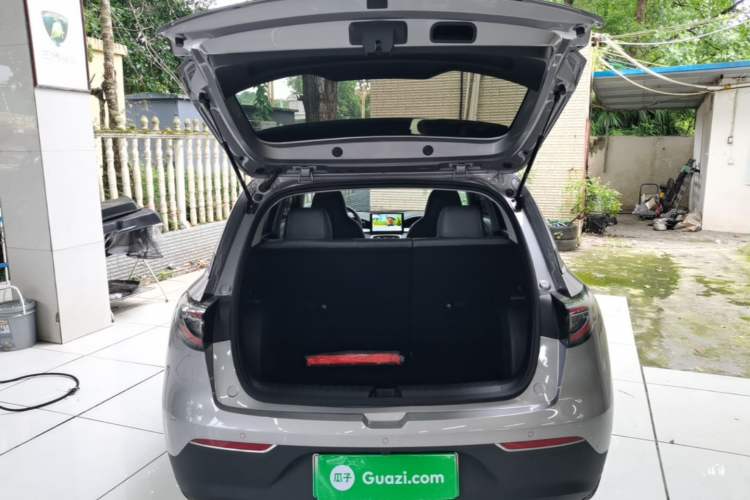 Used Geely Galaxy Geome 2025 310km Youth Edition Trunk