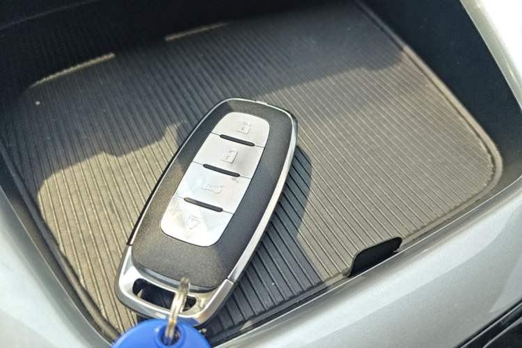 Used Geely Galaxy Geome 2025 310km Dream Edition Vehicle Key