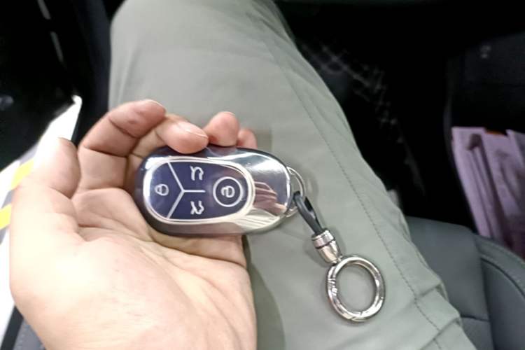 Used Geely Galaxy Geome 2025 310km Youth Edition Vehicle Key