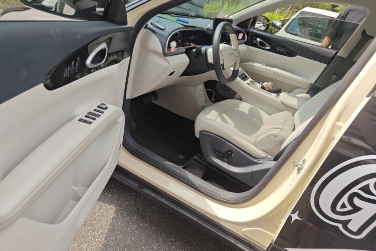 Used Geely Galaxy Geome 2025 UP 410km Exploration+ Edition Driver Seat
