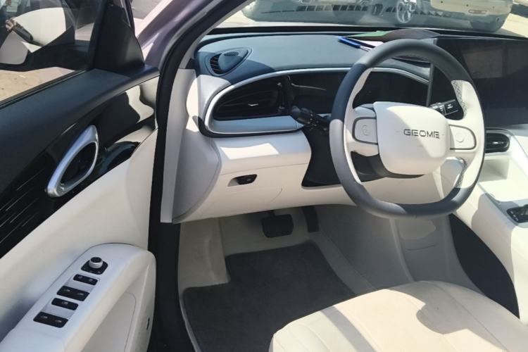 Used Geely Galaxy Geome 2025 UP 410km Exploration Edition Driver Seat