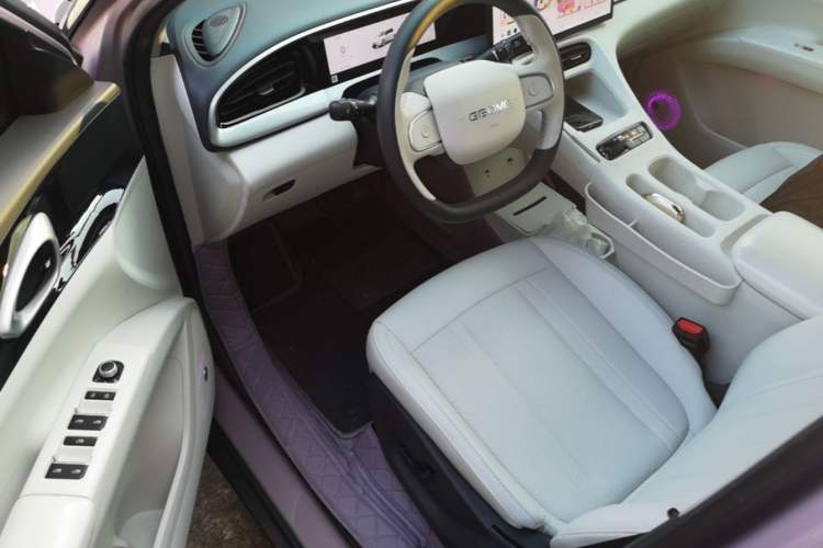 Used Geely Galaxy Geome 2025 UP 410km Exploration+ Edition Driver Seat